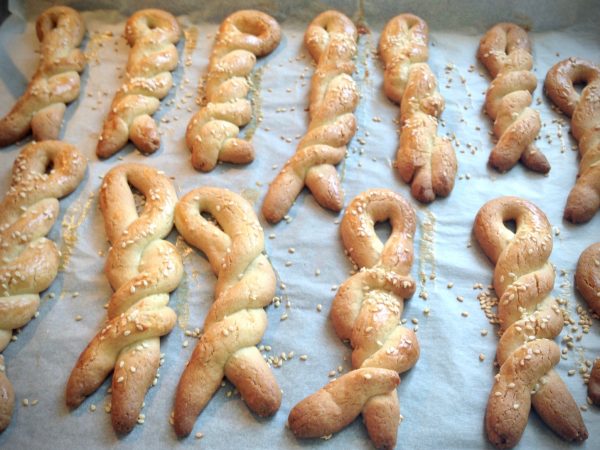 koulourakia wielkanocne greckie ciasteczka Oliwowo